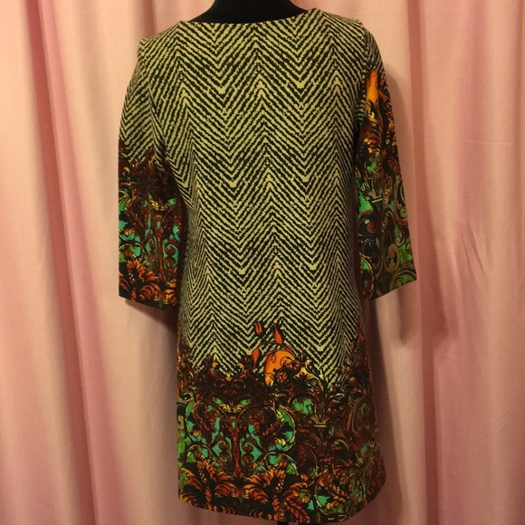 Isle by Melis Kozan Artistic Sheath Dress - Picture 4 of 5